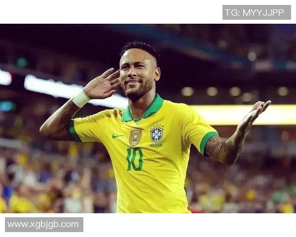 天赋异禀的足球明星如何在绿茵场上创造传奇与辉煌